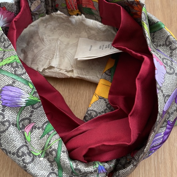 Gucci Silk Headbad NWT - Picture 3 of 5